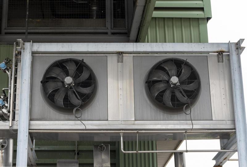 Como um Atenuador de Ruído para Ventiladores Pode Aumentar seu Conforto