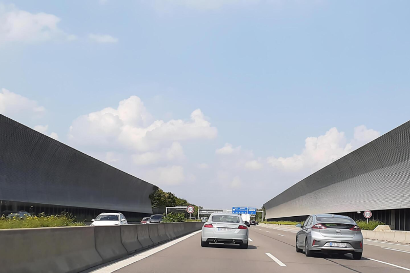 Barreiras Acústicas em Rodovias: Trânsito Mais Silencioso e Sustentável